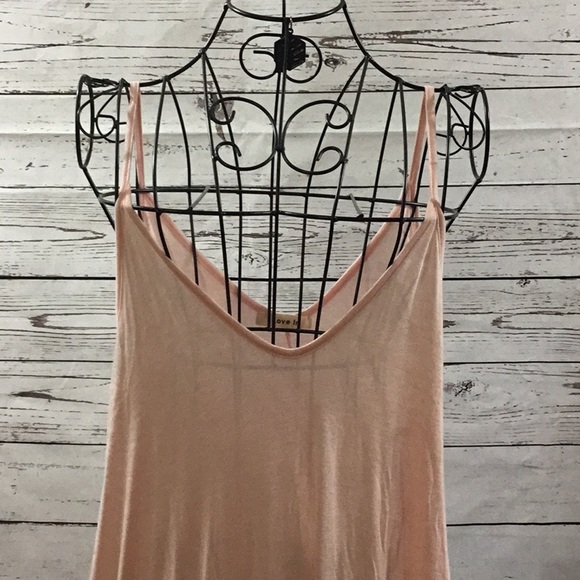 🌻🌴Hot. Flowy. Maxi Dress.🌸🌷 - Picture 3 of 3